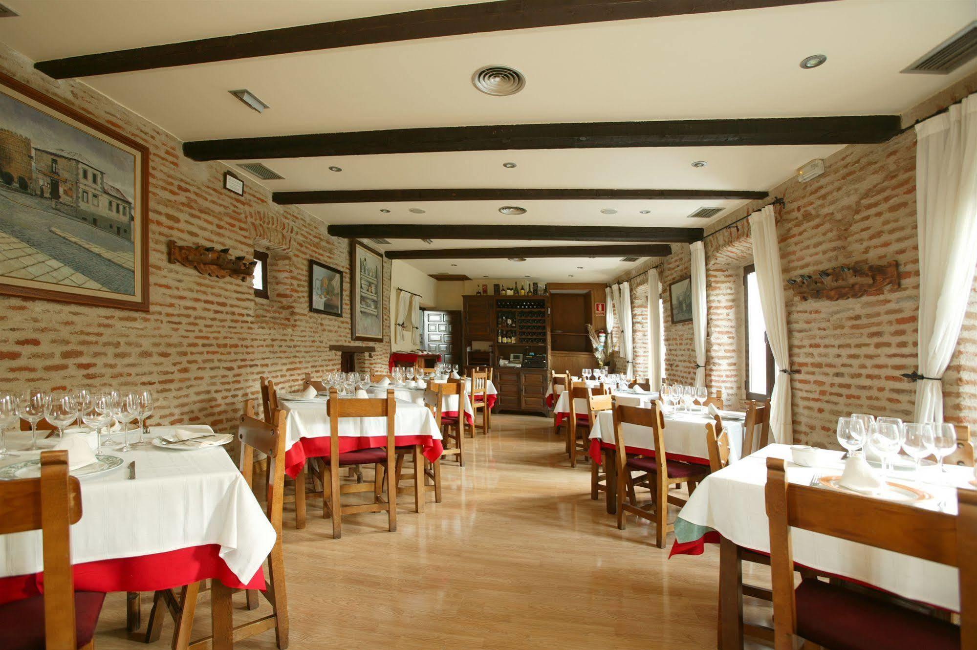 Hotel Las Murallas Ávila エクステリア 写真